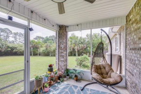 Stylish Navarre House with Patio 4 Mi to Beach!